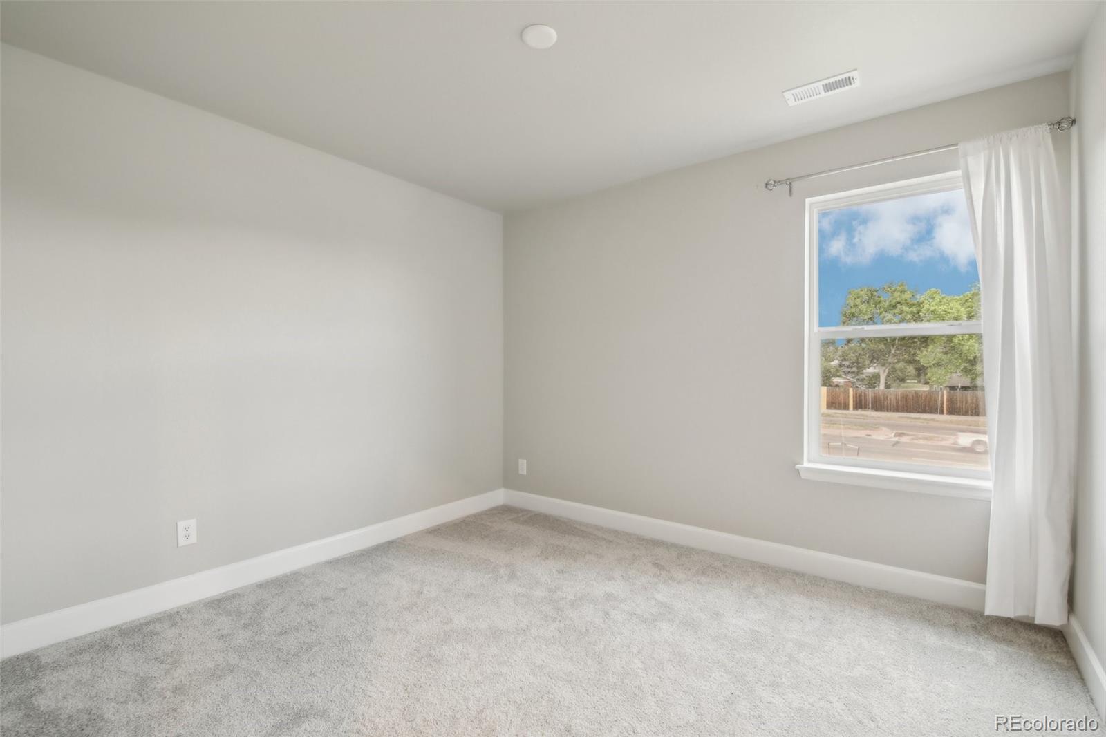 MLS Image #20 for 4561 s kipling circle,denver, Colorado