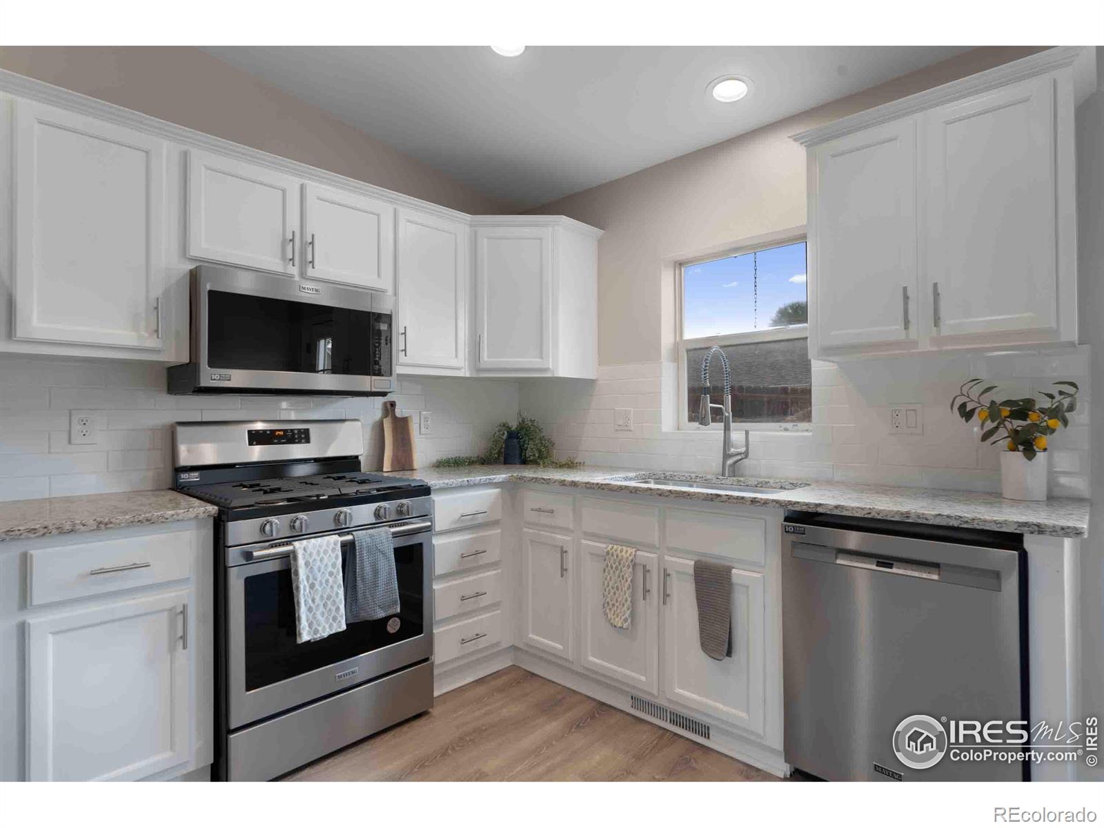 MLS Image #10 for 702 s carriage drive,milliken, Colorado