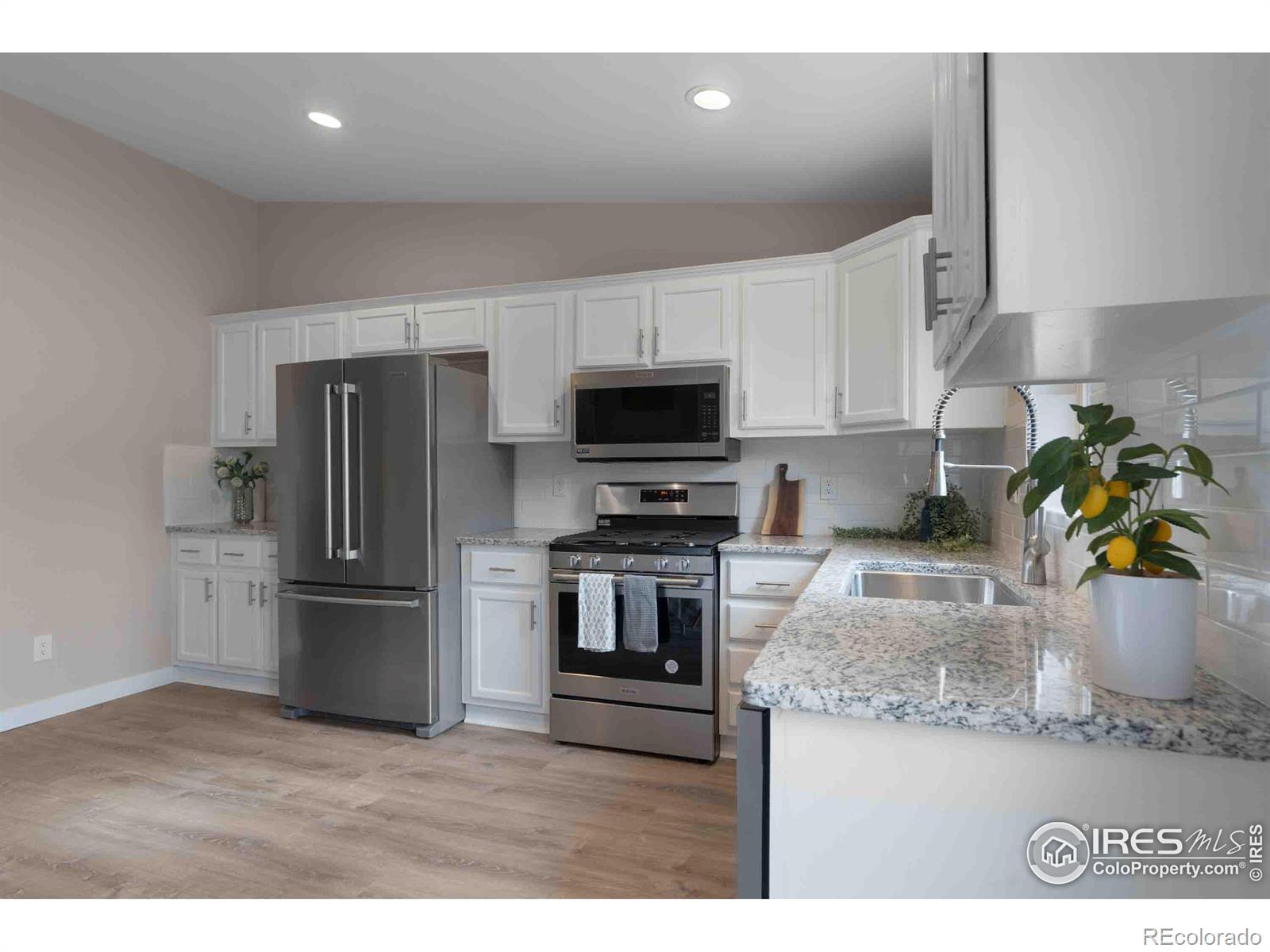 MLS Image #11 for 702 s carriage drive,milliken, Colorado