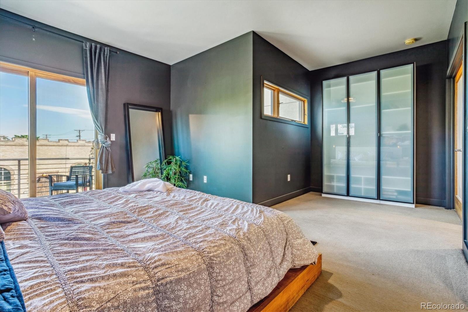 MLS Image #16 for 2460  tremont place,denver, Colorado