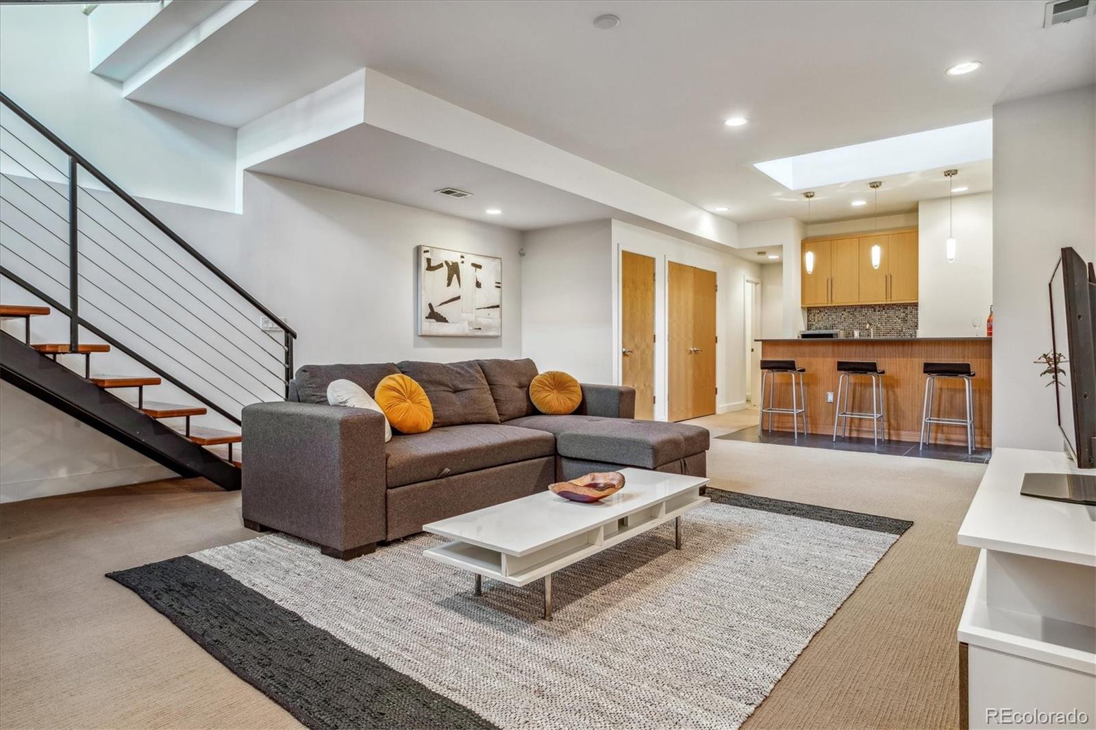 MLS Image #24 for 2460  tremont place,denver, Colorado