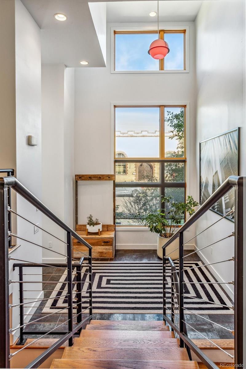 MLS Image #4 for 2460  tremont place,denver, Colorado