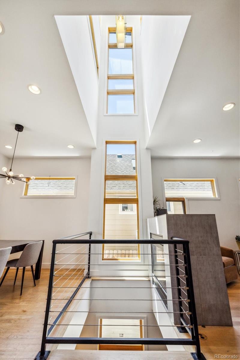 MLS Image #8 for 2460  tremont place,denver, Colorado