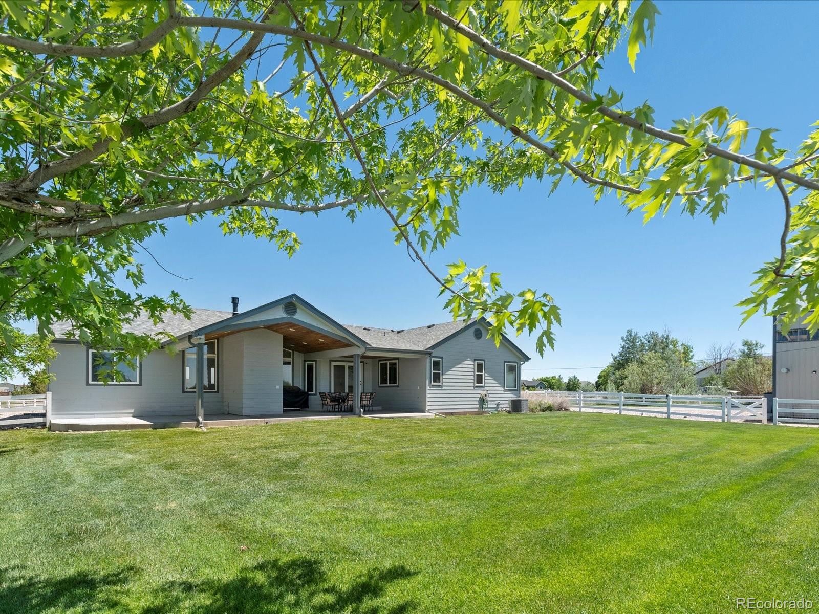 MLS Image #33 for 855  cherokee street,strasburg, Colorado