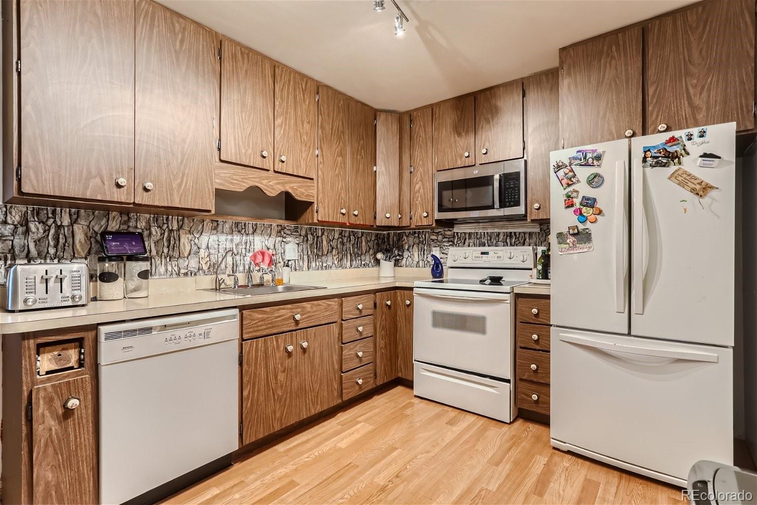 MLS Image #13 for 8451  dawson drive,denver, Colorado