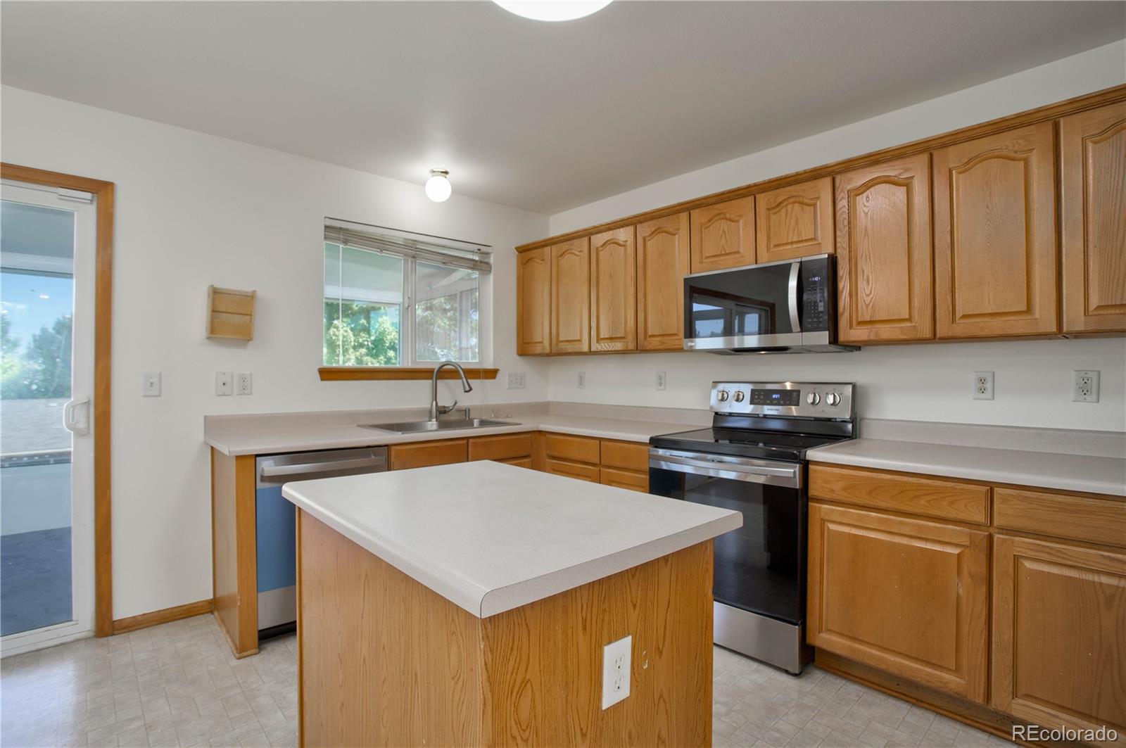 MLS Image #8 for 5625 s wenatchee street,aurora, Colorado