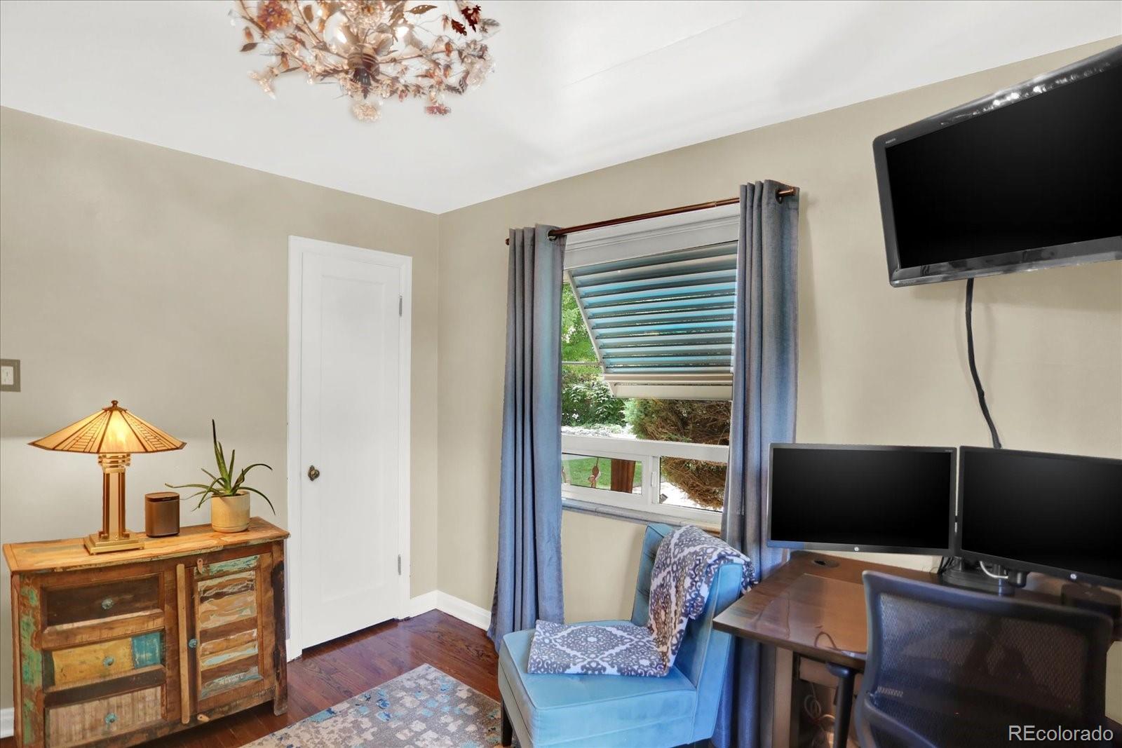 MLS Image #22 for 1660  roslyn street,denver, Colorado