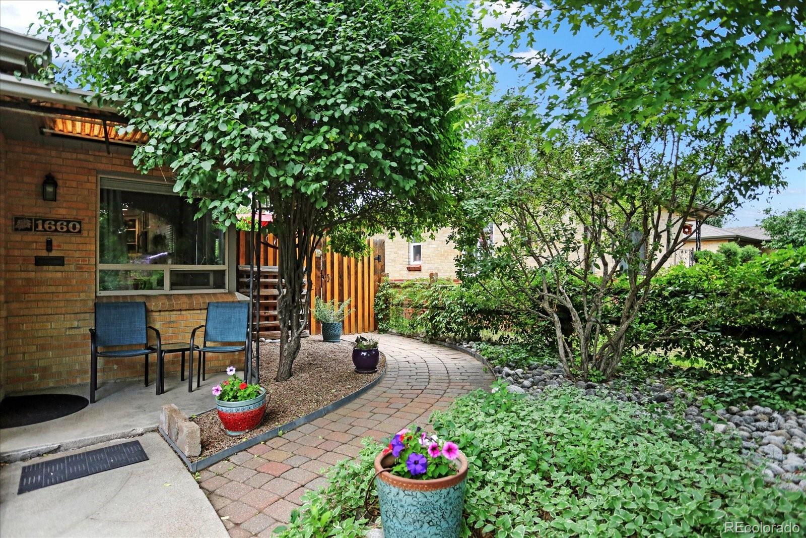 MLS Image #3 for 1660  roslyn street,denver, Colorado