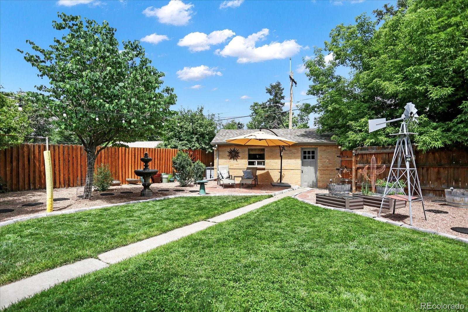 MLS Image #33 for 1660  roslyn street,denver, Colorado