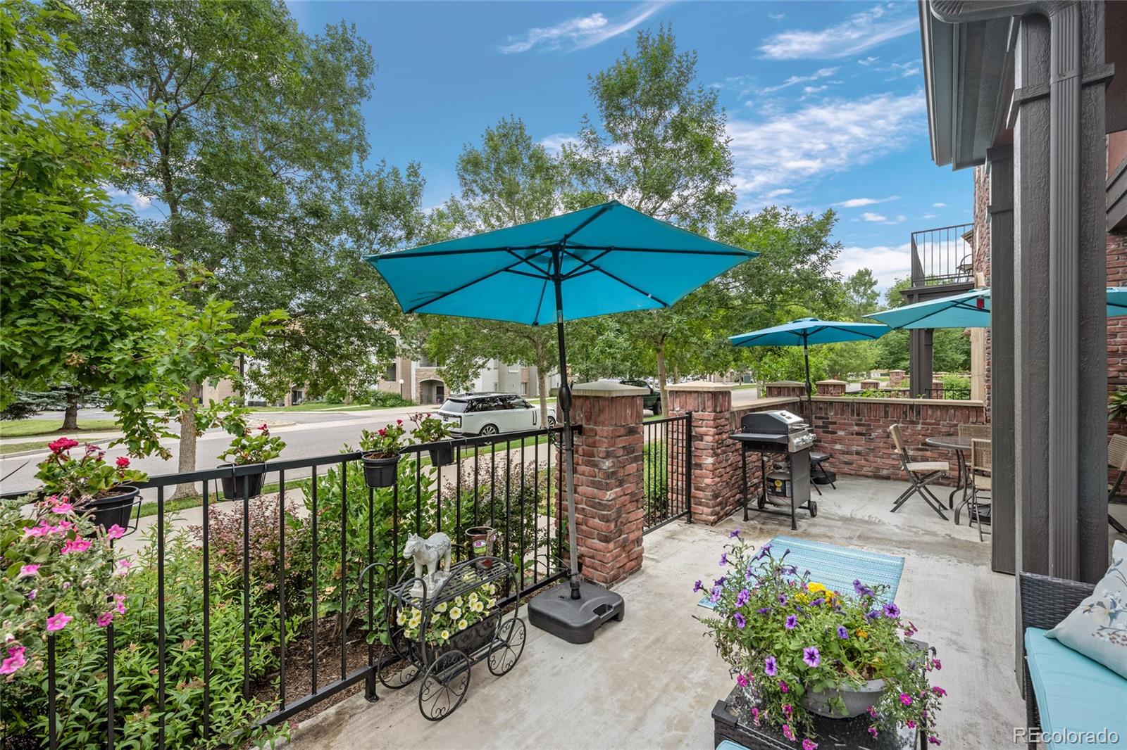 MLS Image #2 for 657 w burgundy street,highlands ranch, Colorado