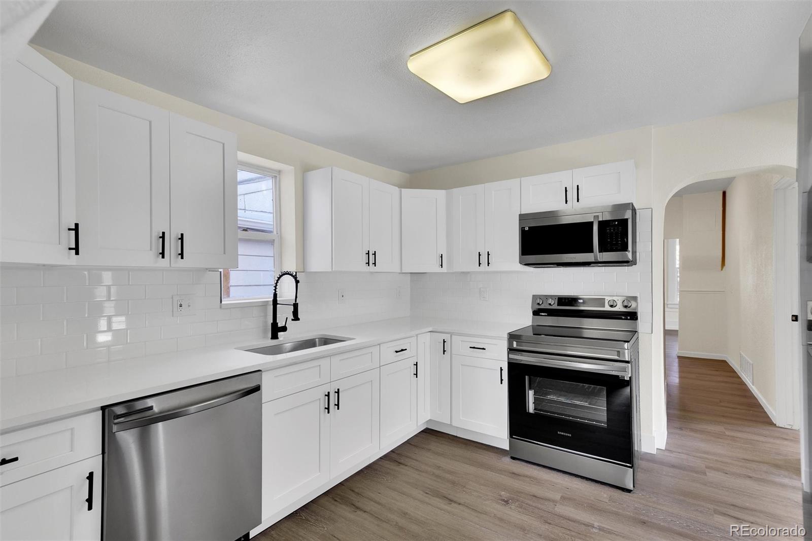 MLS Image #10 for 4457 n logan street,denver, Colorado