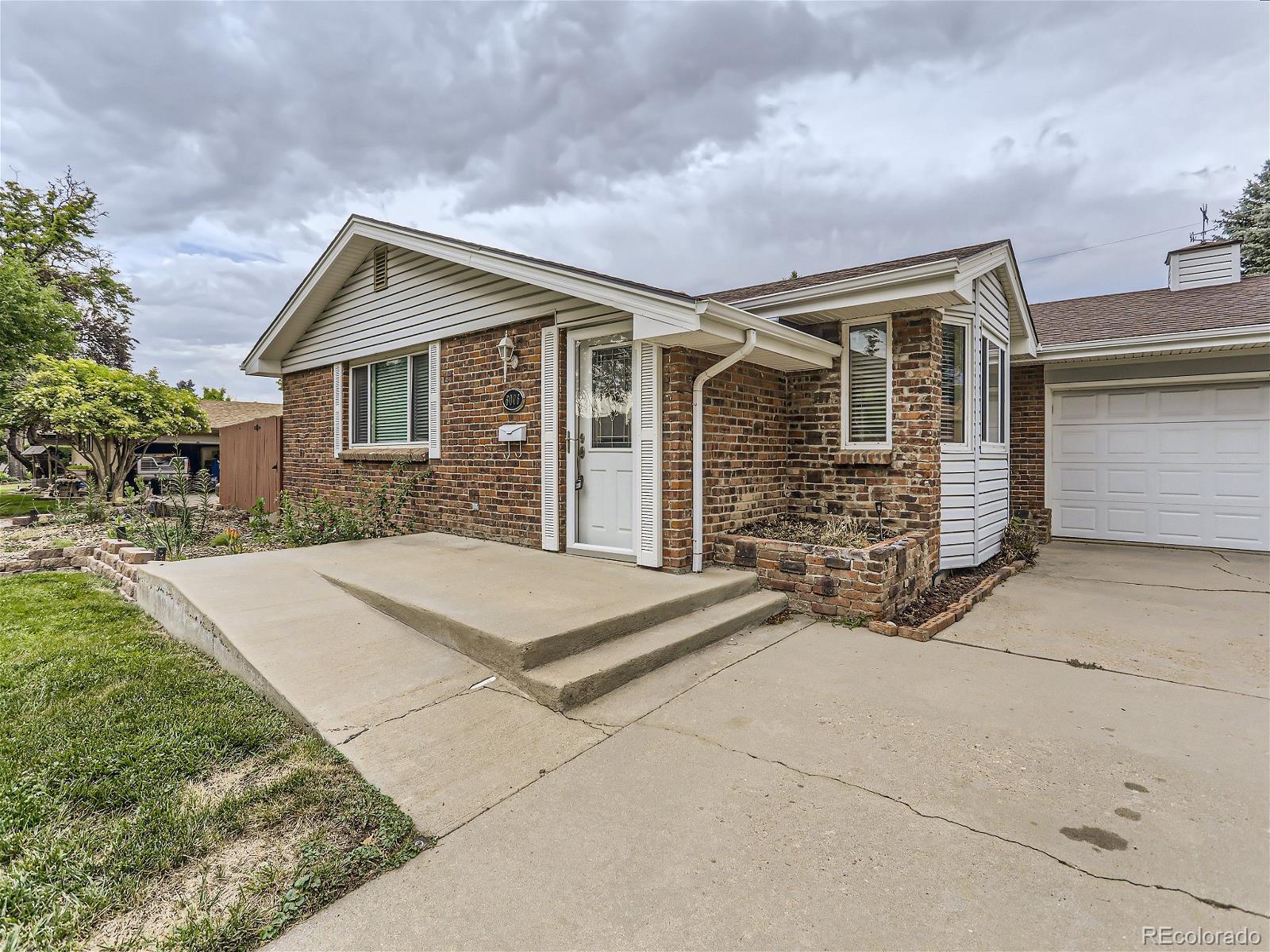 MLS Image #2 for 6006  moore street,arvada, Colorado