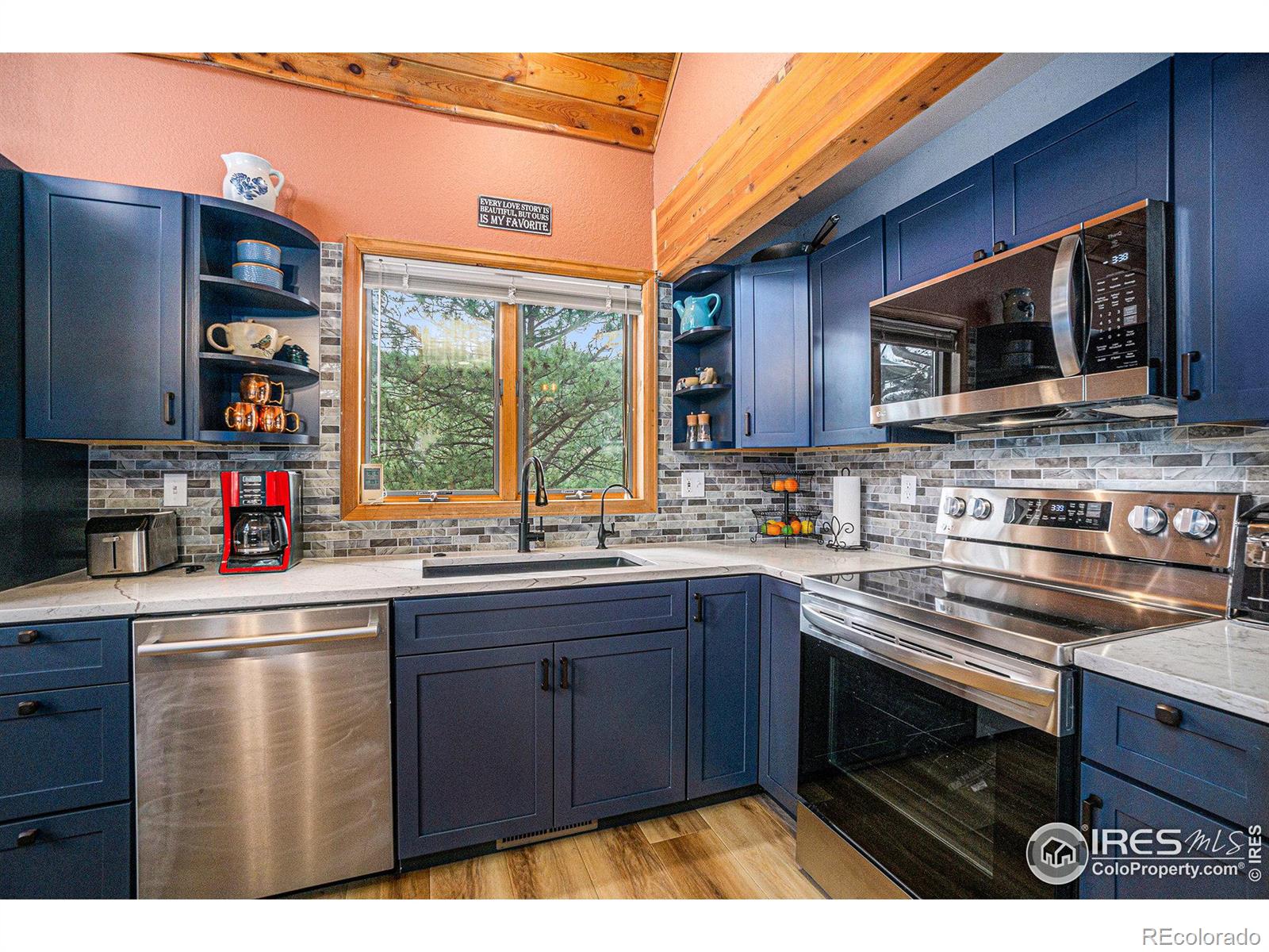 MLS Image #3 for 165  elkridge drive,glen haven, Colorado