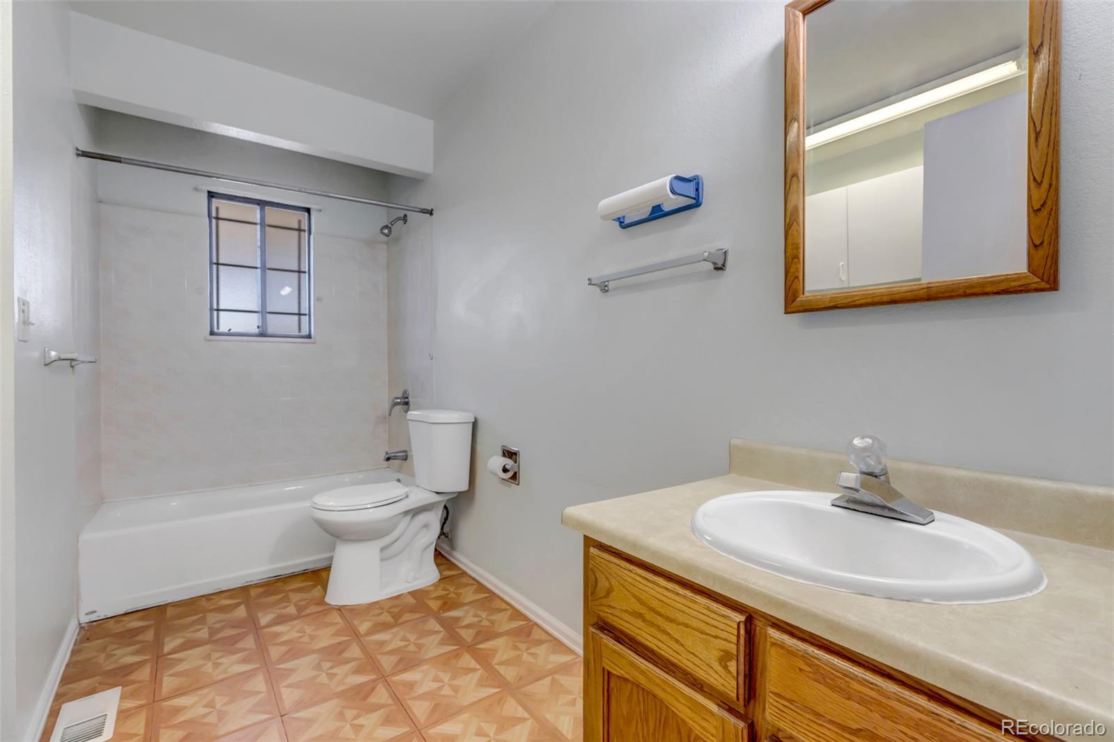 MLS Image #11 for 18164 e kepner drive,aurora, Colorado