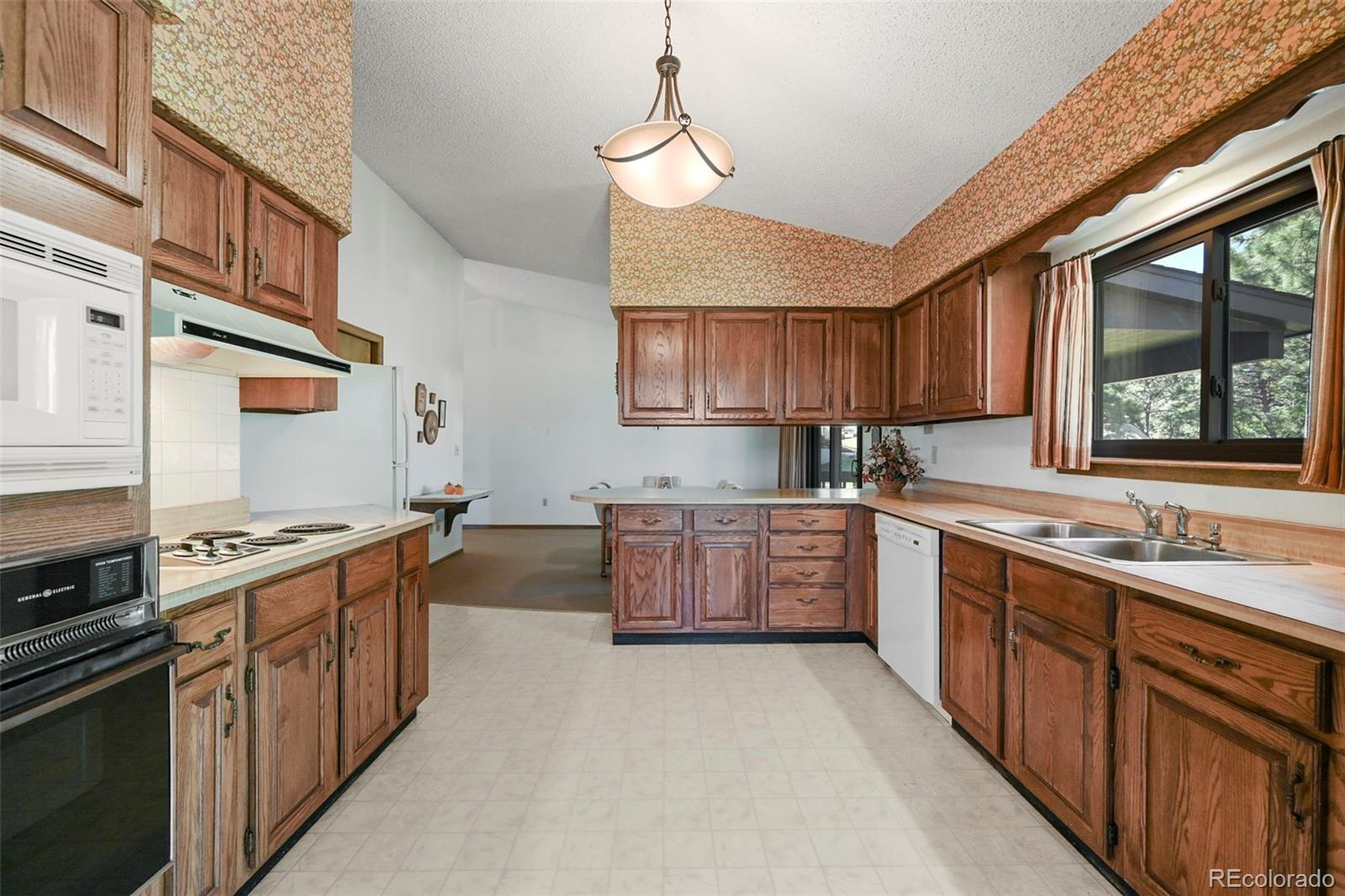 MLS Image #12 for 4195  mcpherson avenue,colorado springs, Colorado