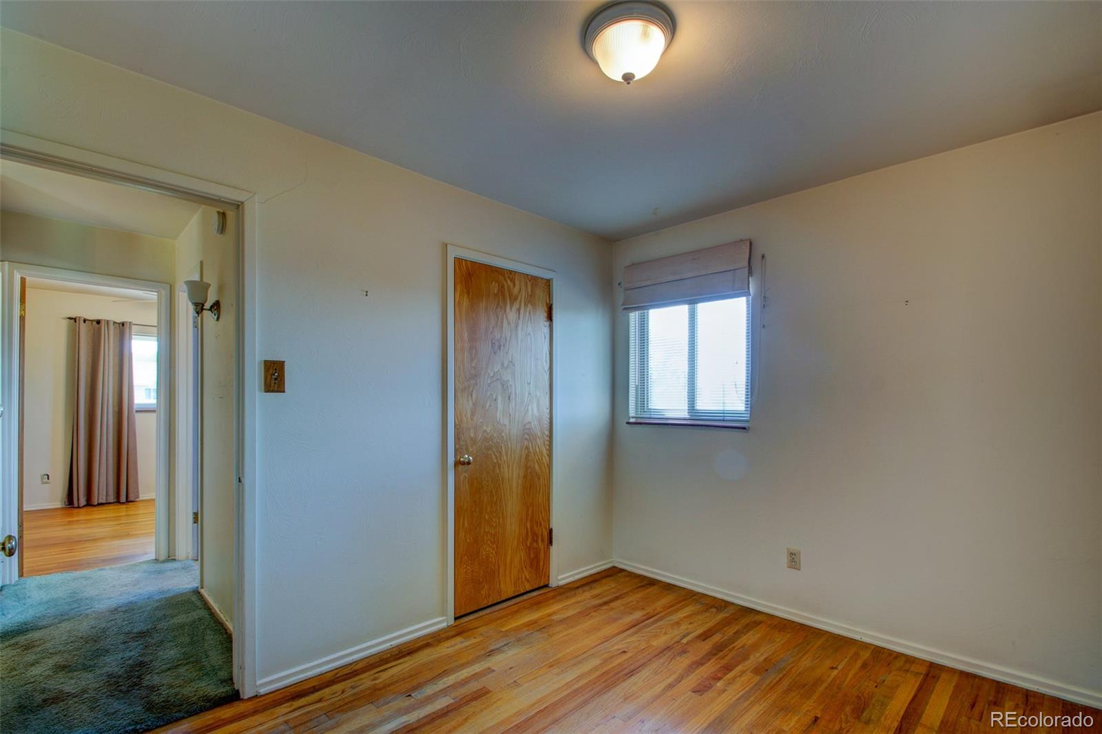 MLS Image #11 for 2713 s vrain street,denver, Colorado