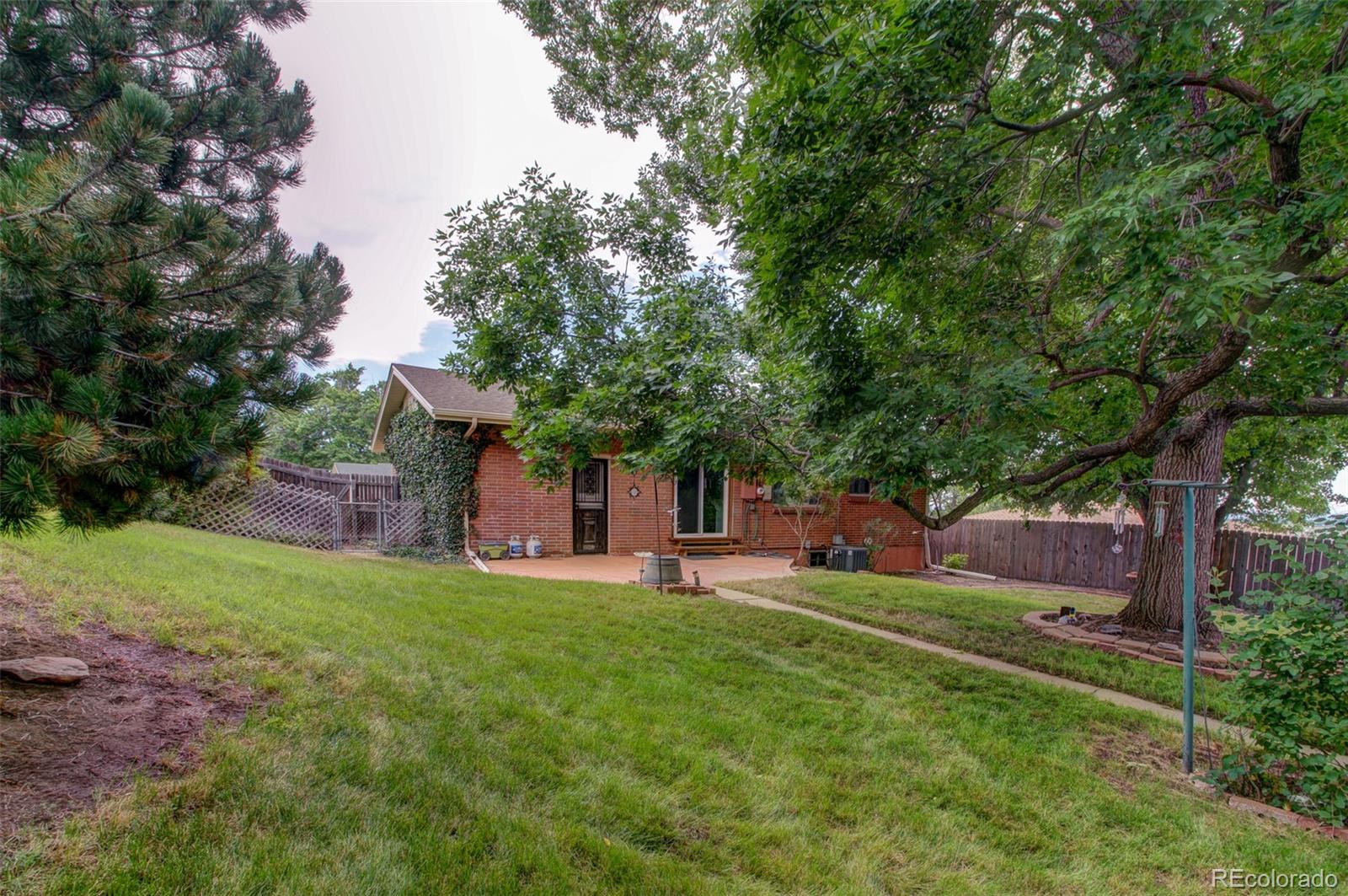 MLS Image #26 for 2713 s vrain street,denver, Colorado