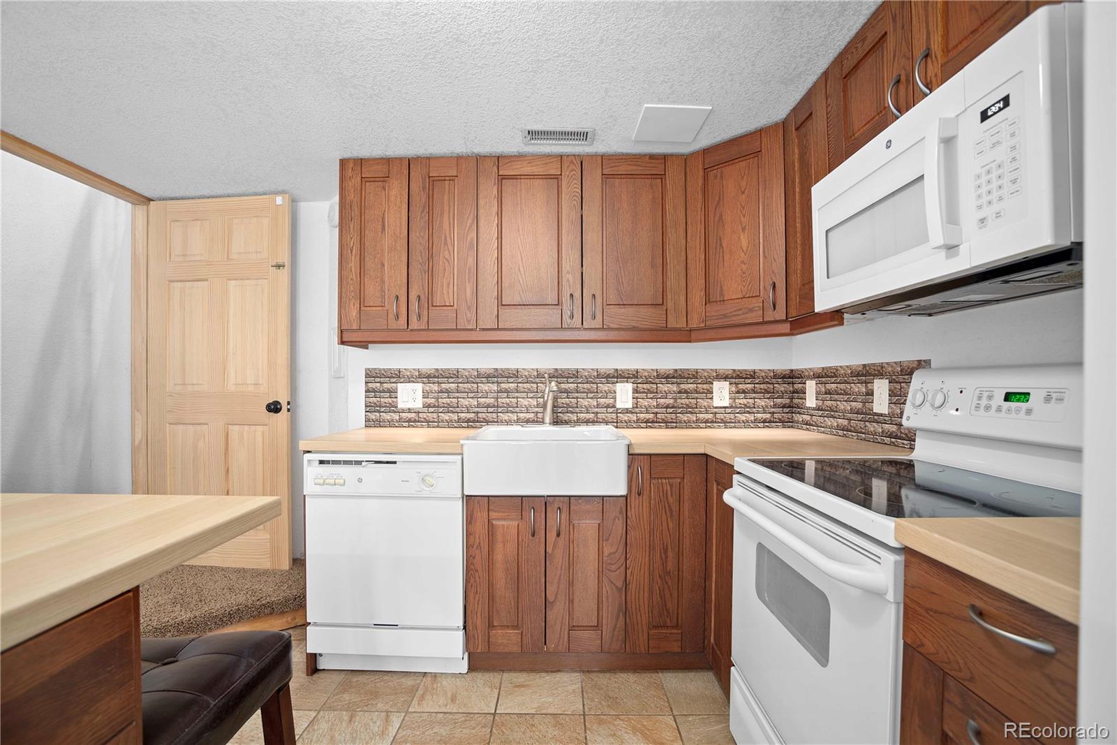 MLS Image #27 for 6052 s dudley way,littleton, Colorado