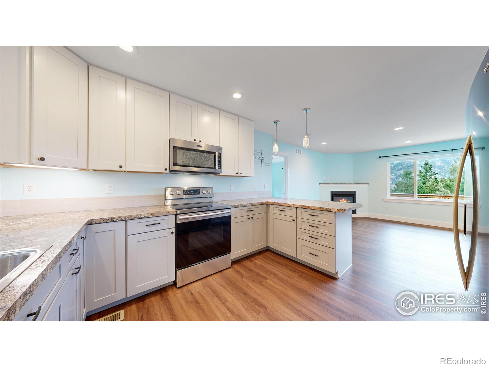 MLS Image #13 for 922  easton road,lyons, Colorado