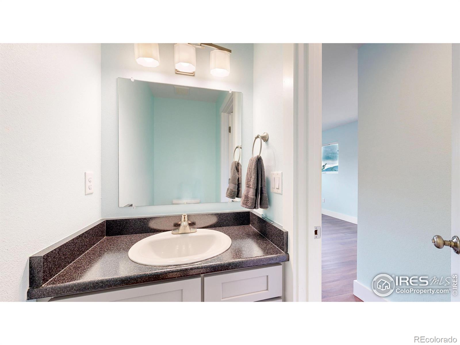 MLS Image #16 for 922  easton road,lyons, Colorado