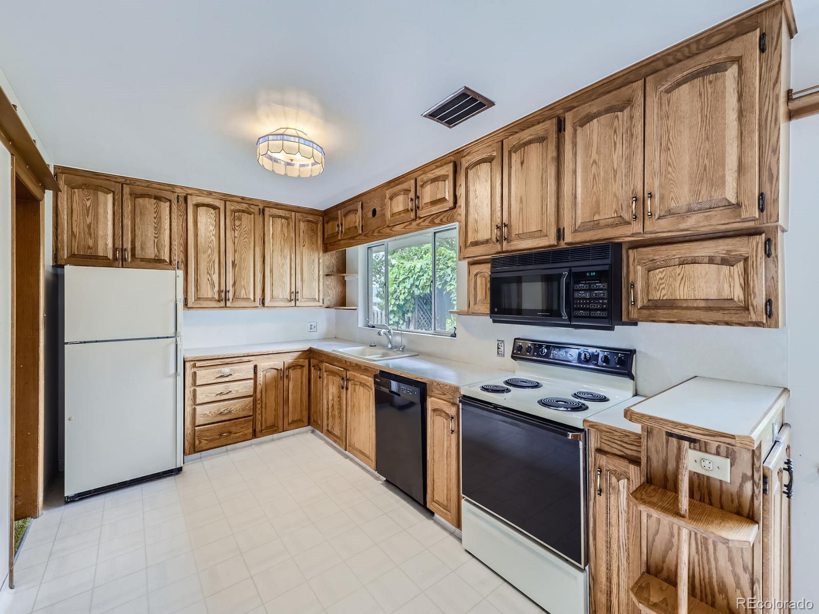 MLS Image #10 for 6000  forest drive,commerce city, Colorado