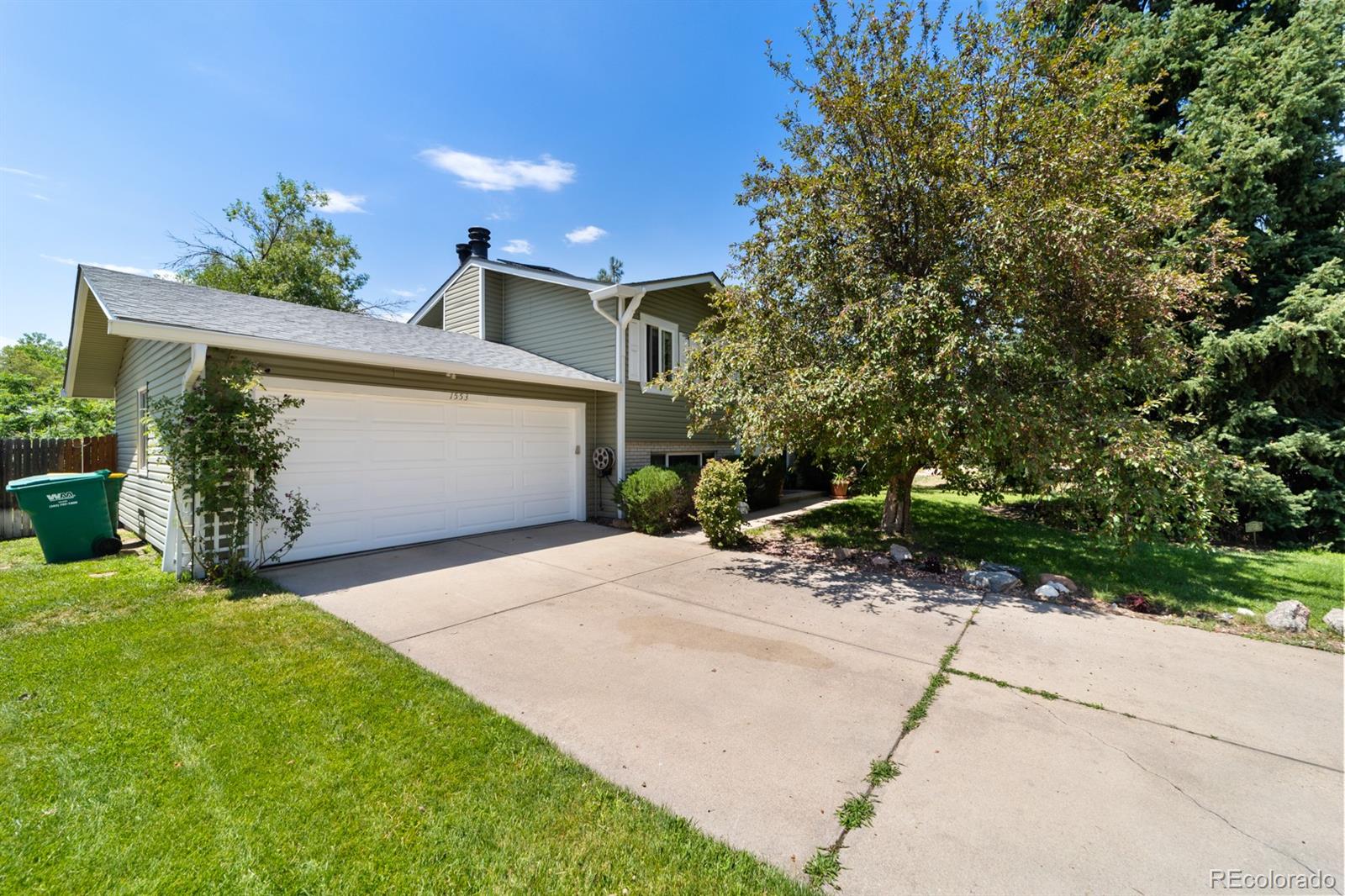 MLS Image #2 for 1553 s tucson street,aurora, Colorado