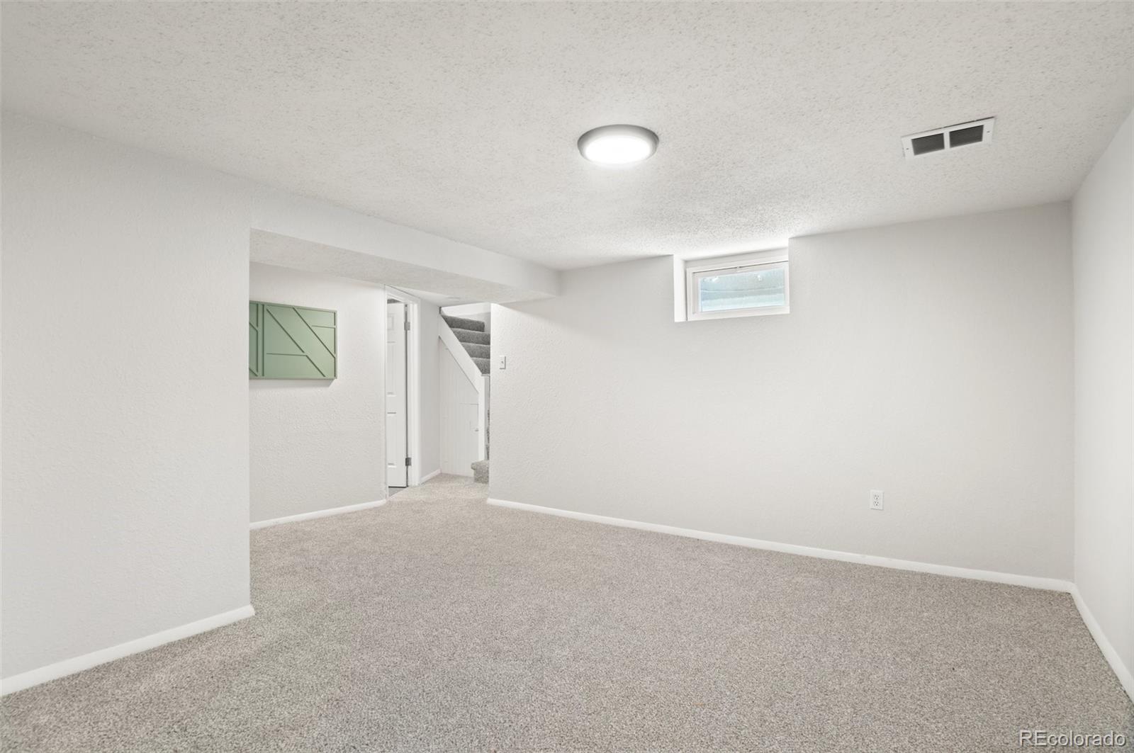 MLS Image #21 for 3000  newport street,denver, Colorado