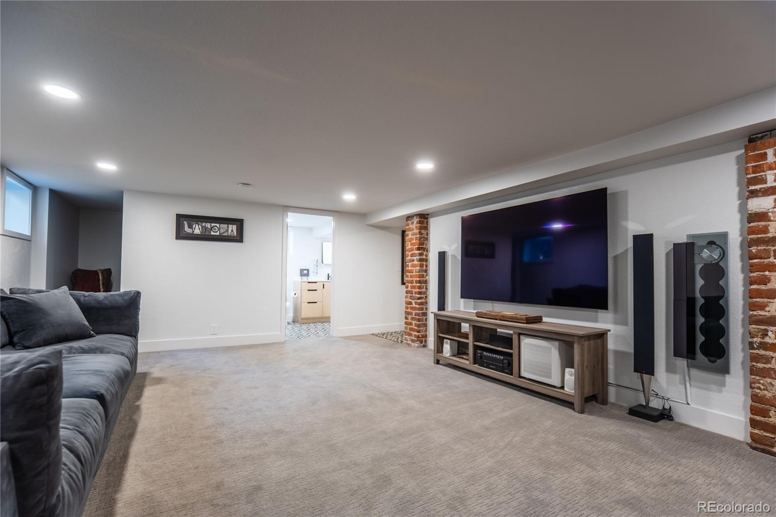 MLS Image #31 for 721 s corona street,denver, Colorado