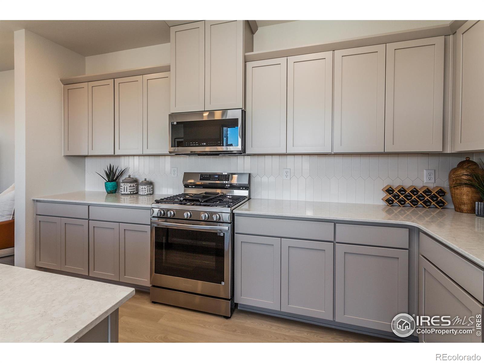 MLS Image #14 for 6101  saddle horn drive,timnath, Colorado
