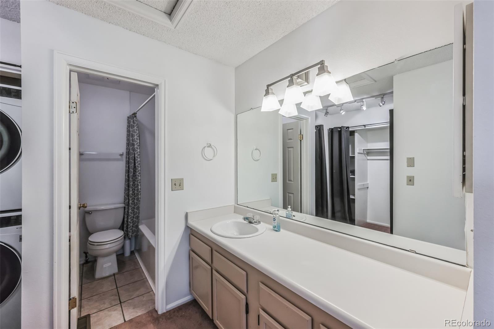 MLS Image #19 for 4321 s andes way,aurora, Colorado