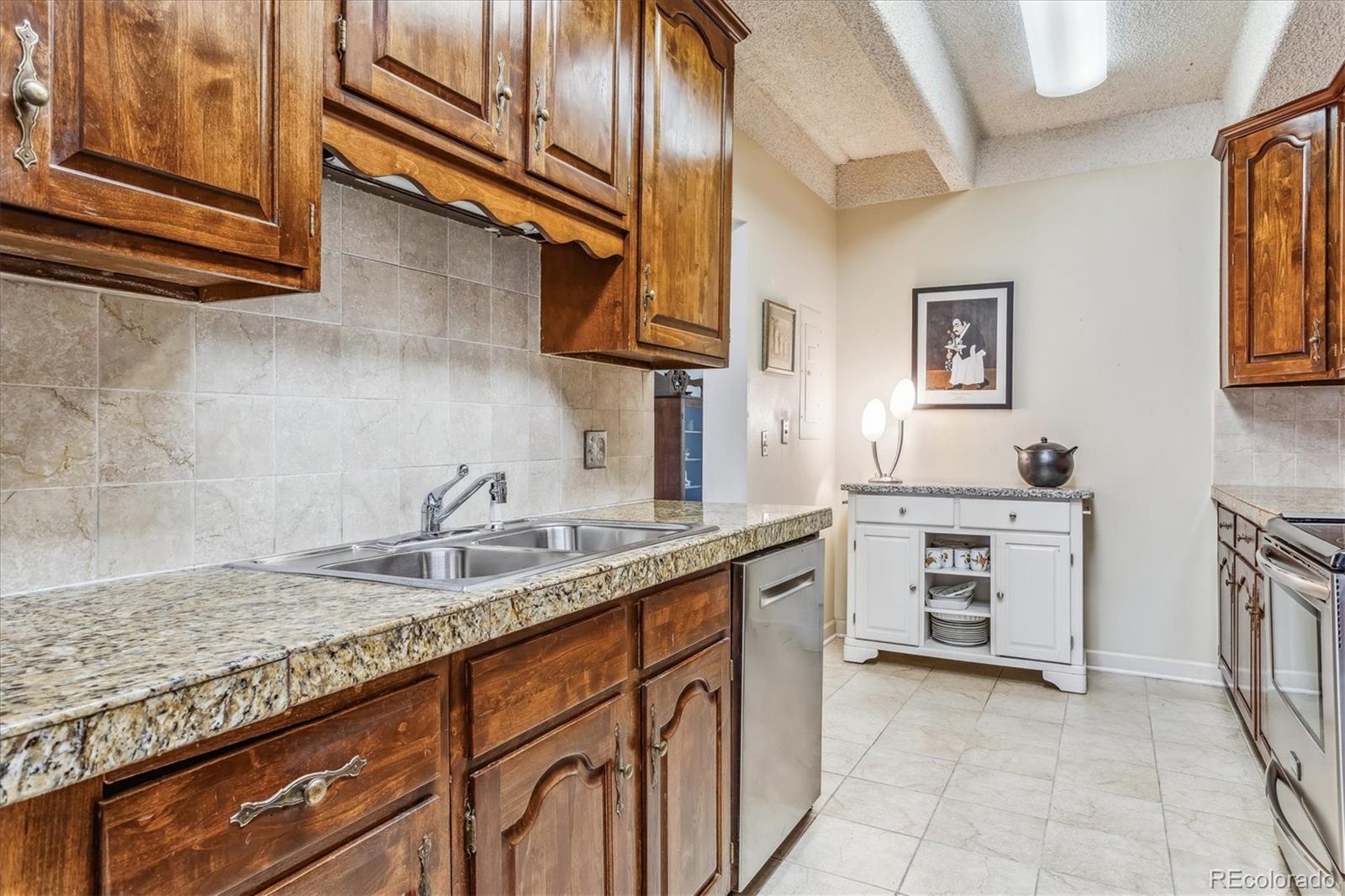 MLS Image #11 for 7865 e mississippi avenue,denver, Colorado