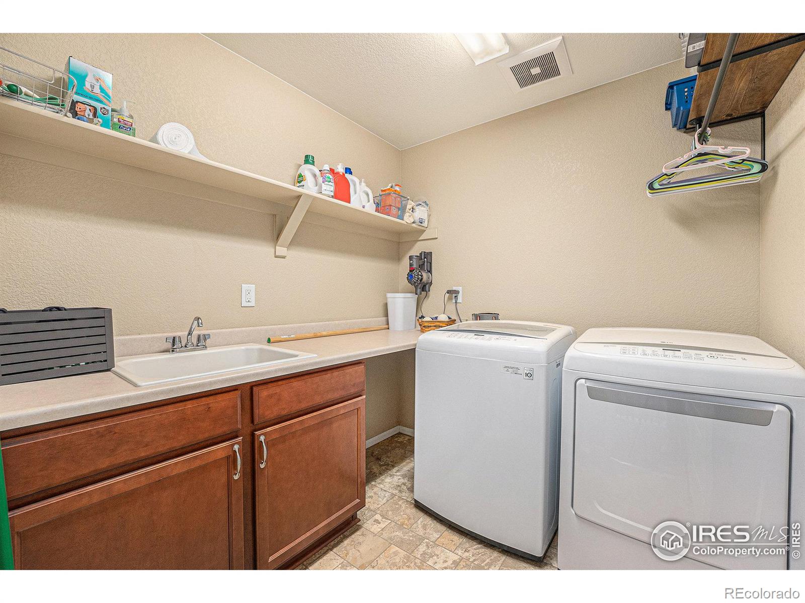 MLS Image #20 for 2200  winding drive,longmont, Colorado