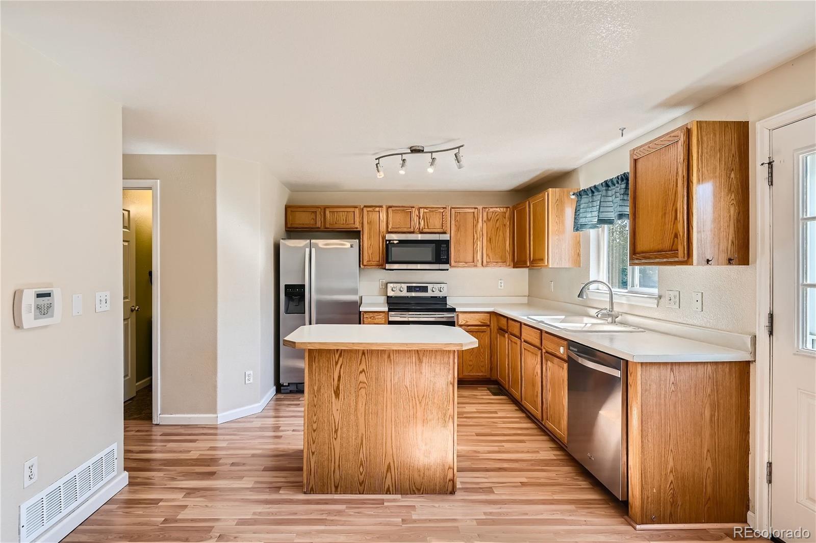 MLS Image #6 for 12548  elm lane,broomfield, Colorado