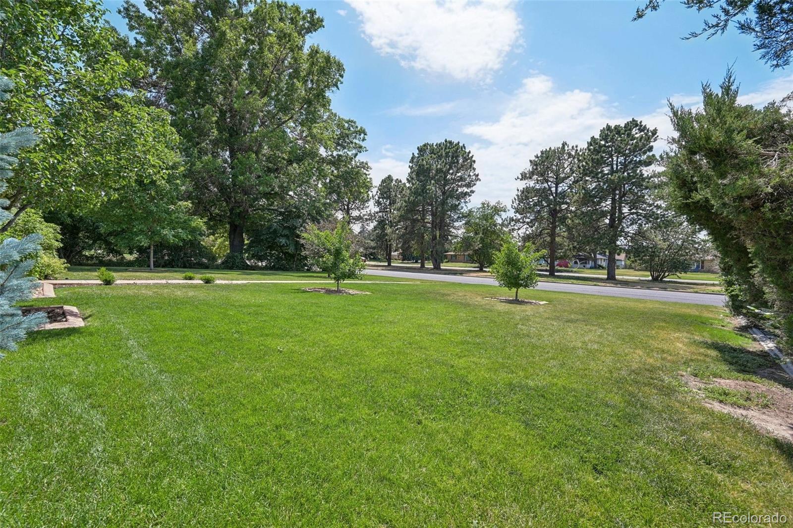 MLS Image #28 for 2626  monaco parkway,denver, Colorado