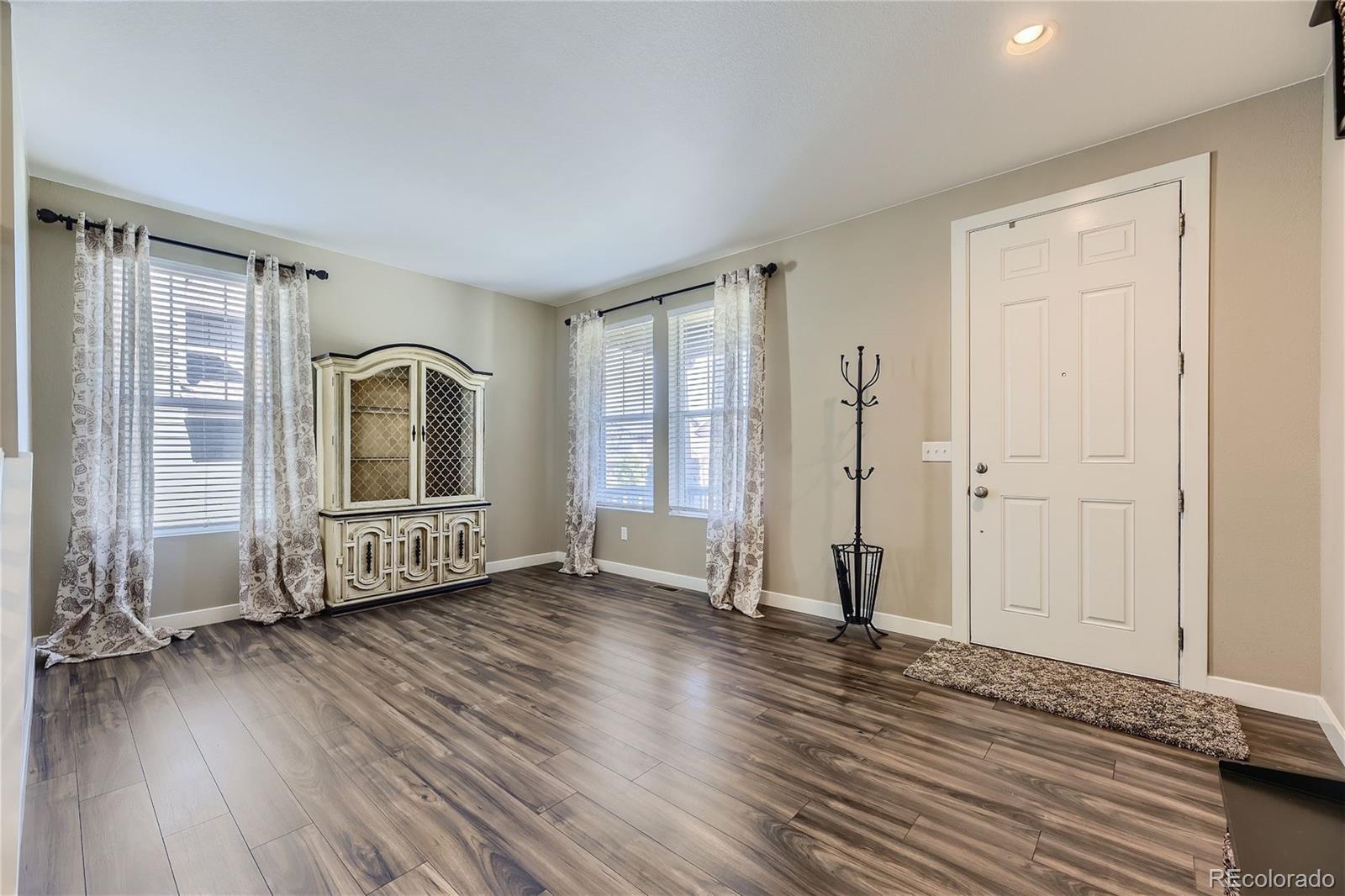 MLS Image #4 for 24348 e long drive,aurora, Colorado