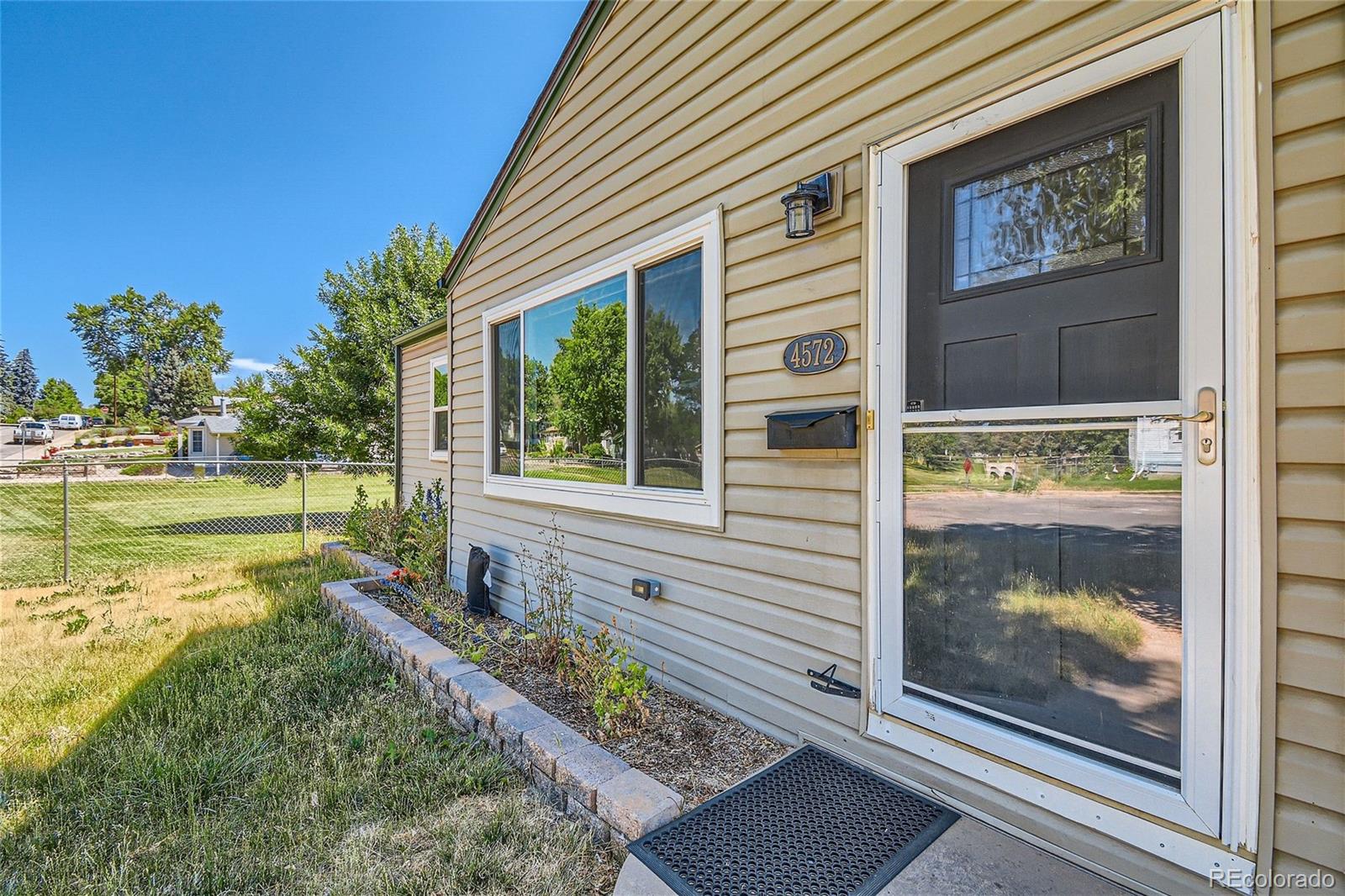 MLS Image #2 for 4572 s cherokee street,englewood, Colorado