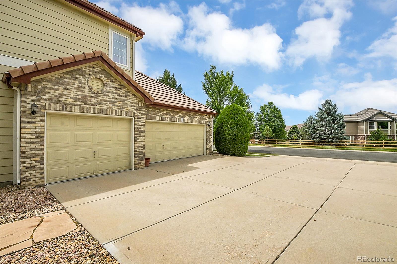 MLS Image #4 for 16438 e lake drive,aurora, Colorado