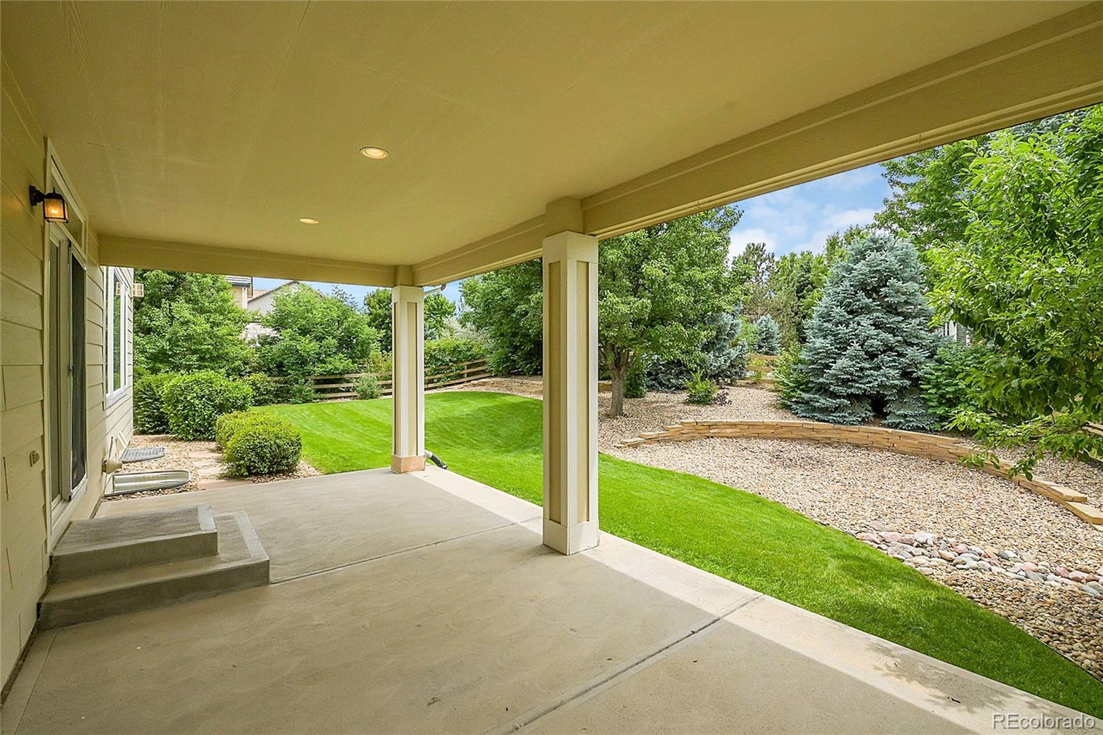 MLS Image #5 for 16438 e lake drive,aurora, Colorado