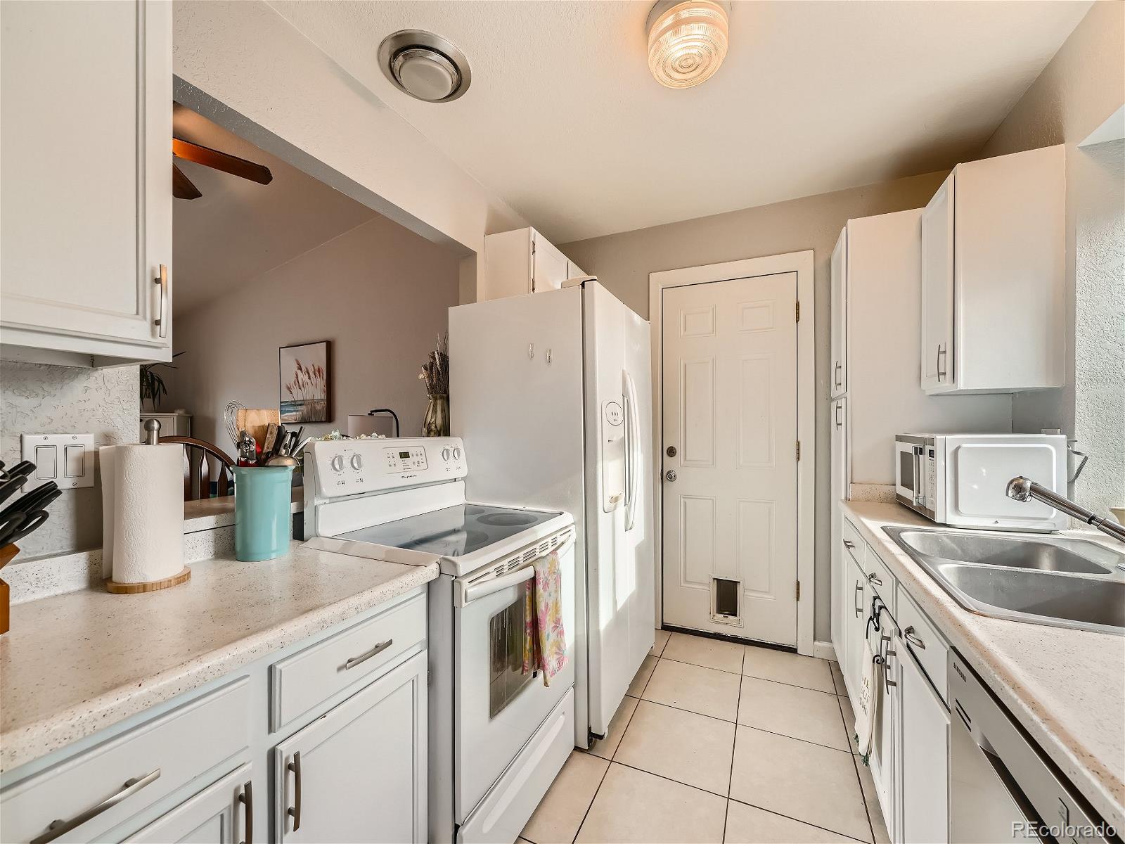 MLS Image #4 for 21226 e powers circle,centennial, Colorado