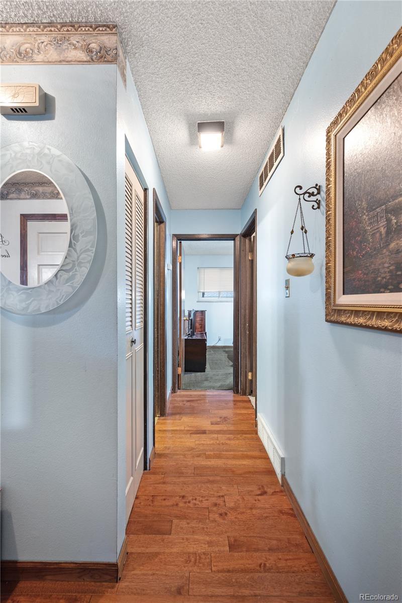 MLS Image #13 for 5311  troy street,denver, Colorado