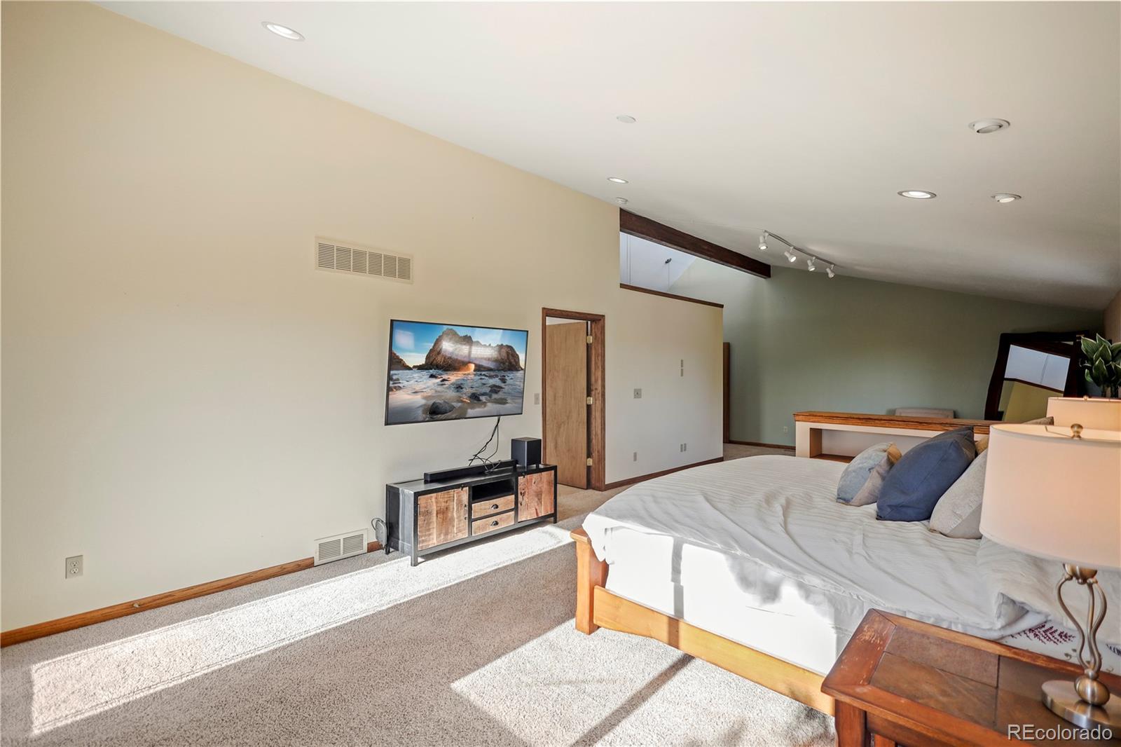 MLS Image #14 for 9026 e rocky mountain lane,parker, Colorado