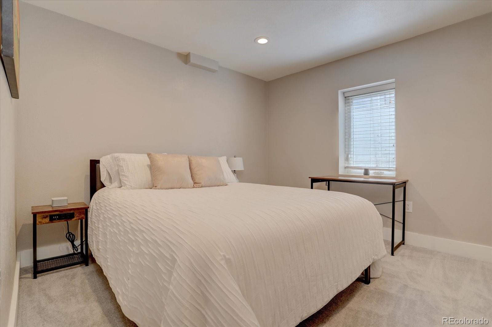 MLS Image #21 for 7612  shoshone street,denver, Colorado