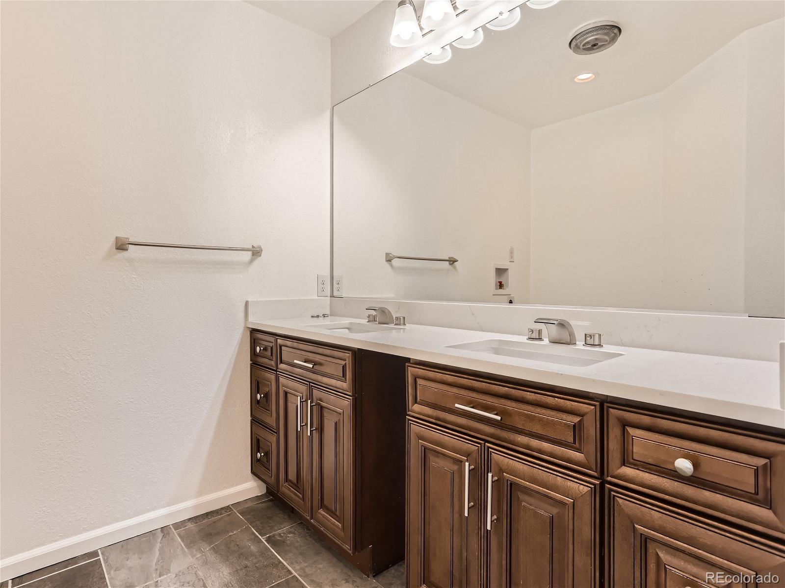 MLS Image #16 for 5552 s telluride court,centennial, Colorado