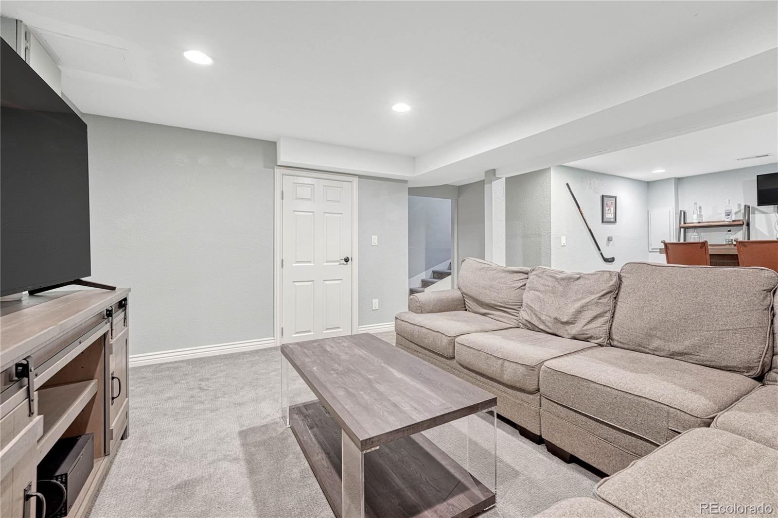 MLS Image #38 for 3620 s hillcrest drive,denver, Colorado