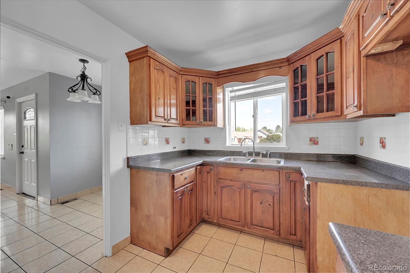 MLS Image #9 for 425 s dale court,denver, Colorado