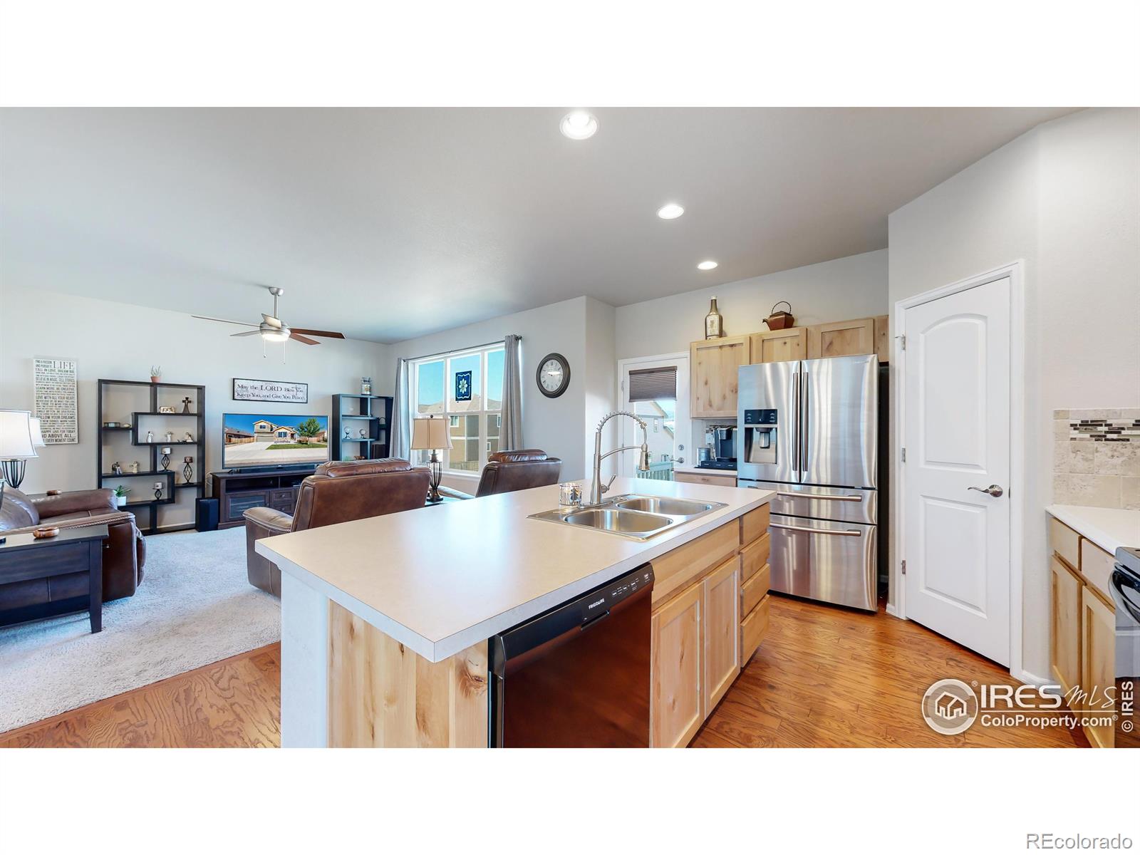 MLS Image #10 for 6413  black hills avenue,loveland, Colorado