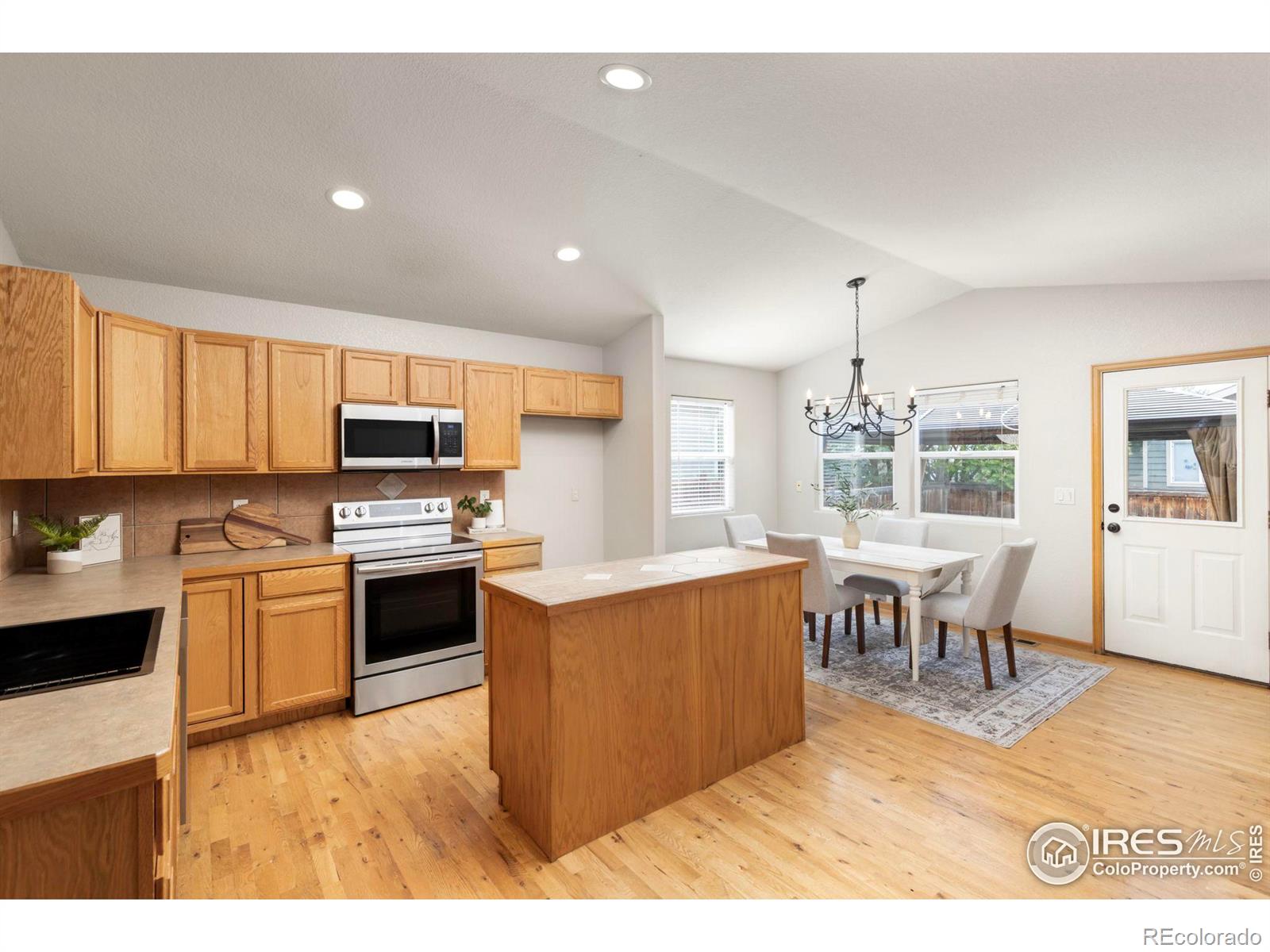 MLS Image #5 for 2463  silverton street,loveland, Colorado