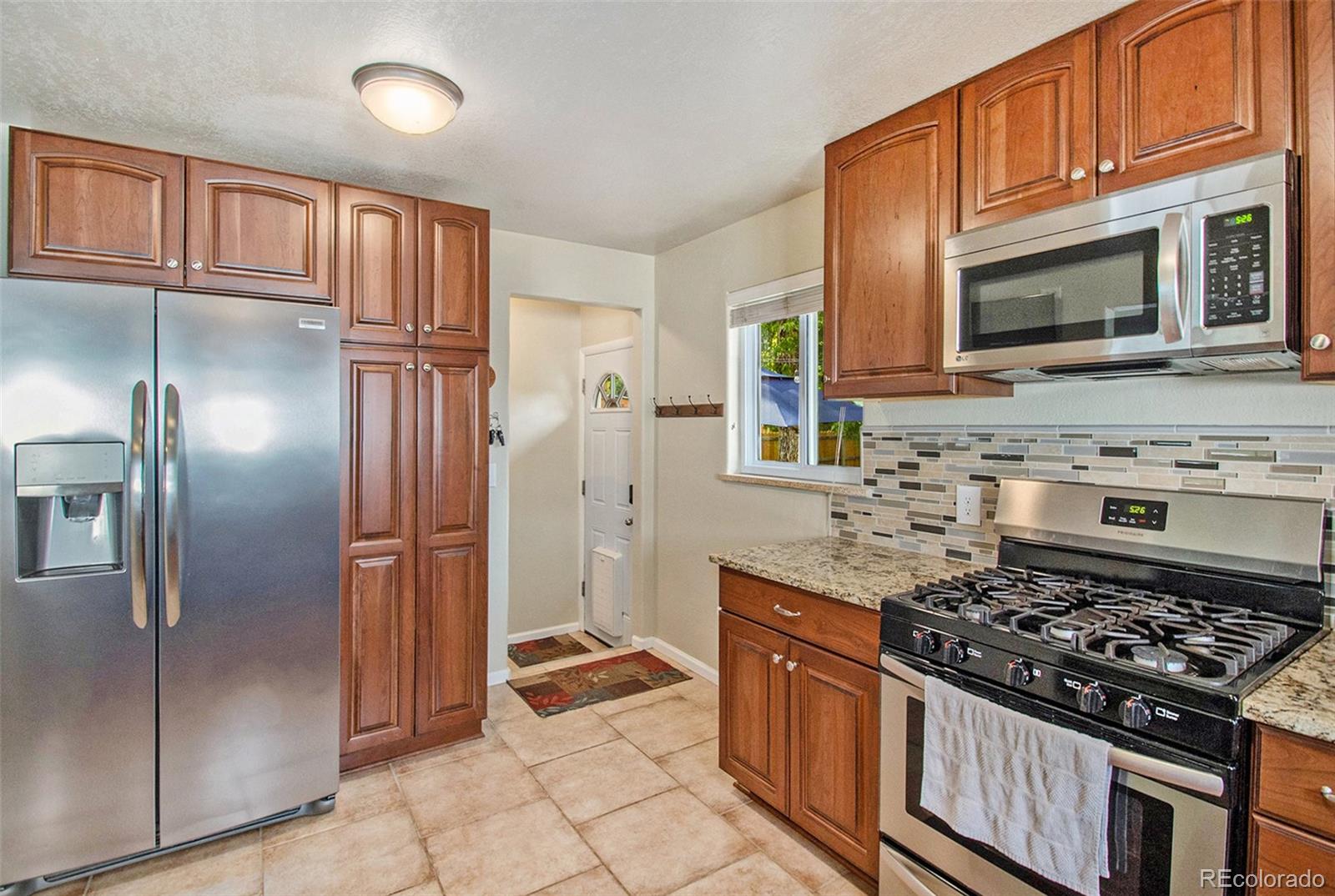 MLS Image #14 for 6887 s birch way,centennial, Colorado