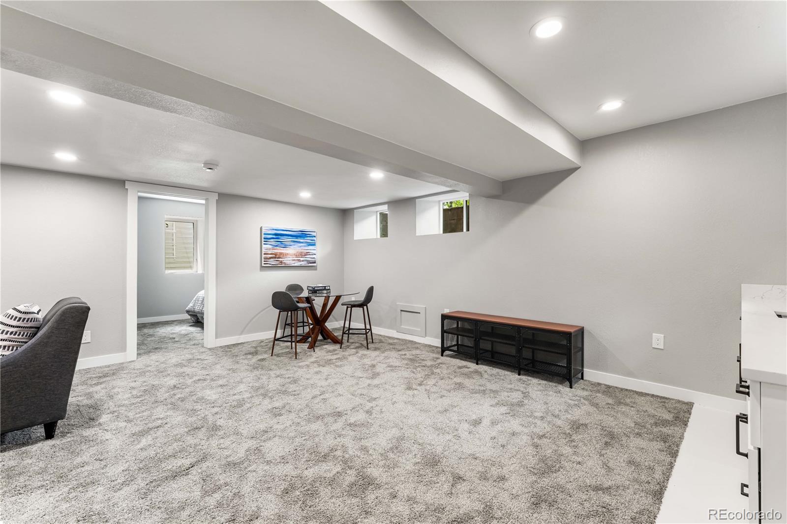 MLS Image #20 for 834 s university boulevard,denver, Colorado