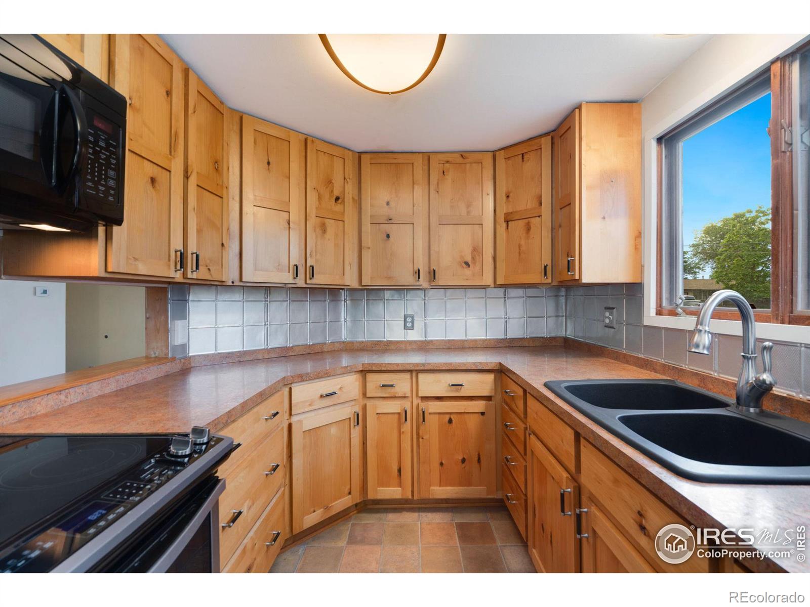 MLS Image #14 for 3214 n colorado avenue,loveland, Colorado